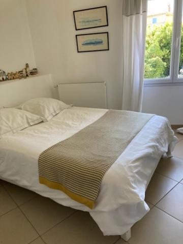 Appartamento Chez Marie Maillane Esterno foto